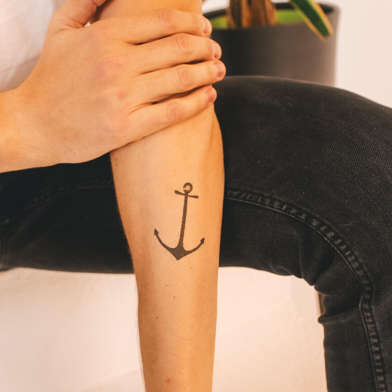 anchor with bow designs