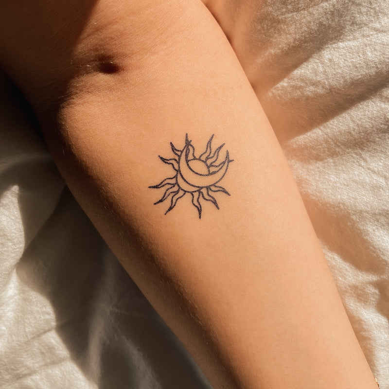 Old Style Sun And Moon Tattoo 