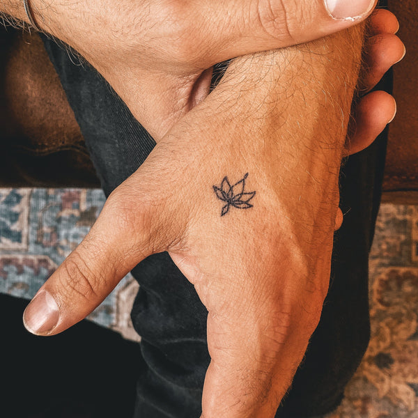 Lotus Simple Tattoo 